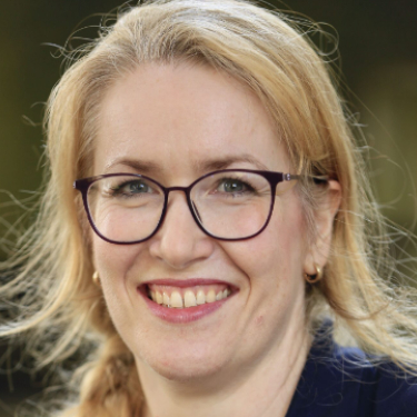 Frau Ines Pfaff